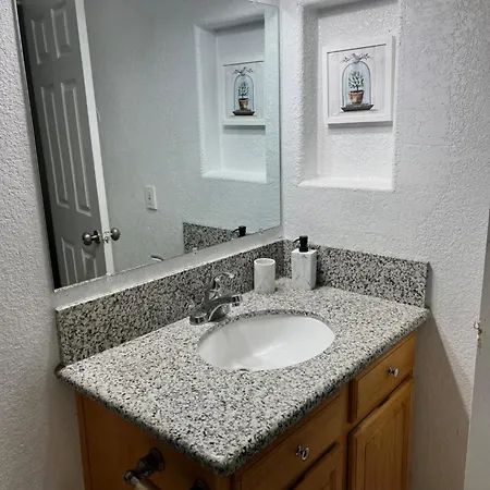 Lovely 1Bed,1Bath Condo With Free Parking Fresno Extérieur photo